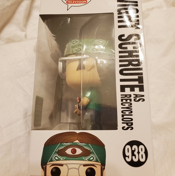 Funko Pop Dwight Shrute - Picture 4 of 4